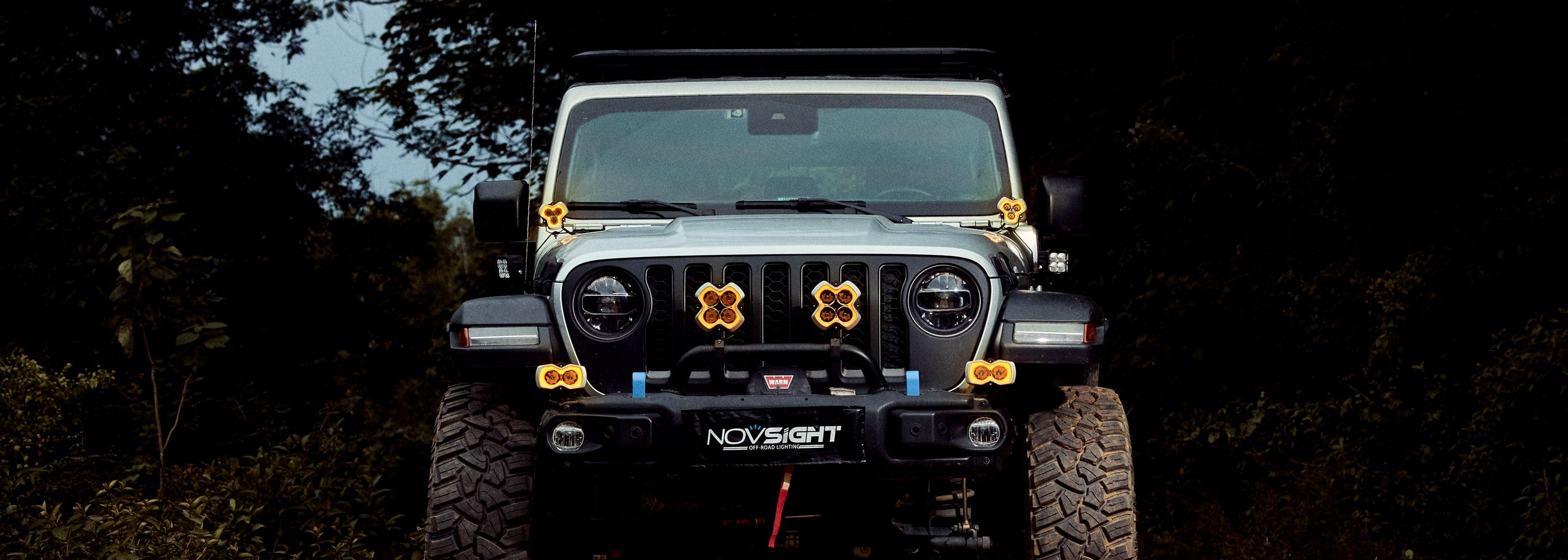 novsight halo series led light pods on the jeep wrangler