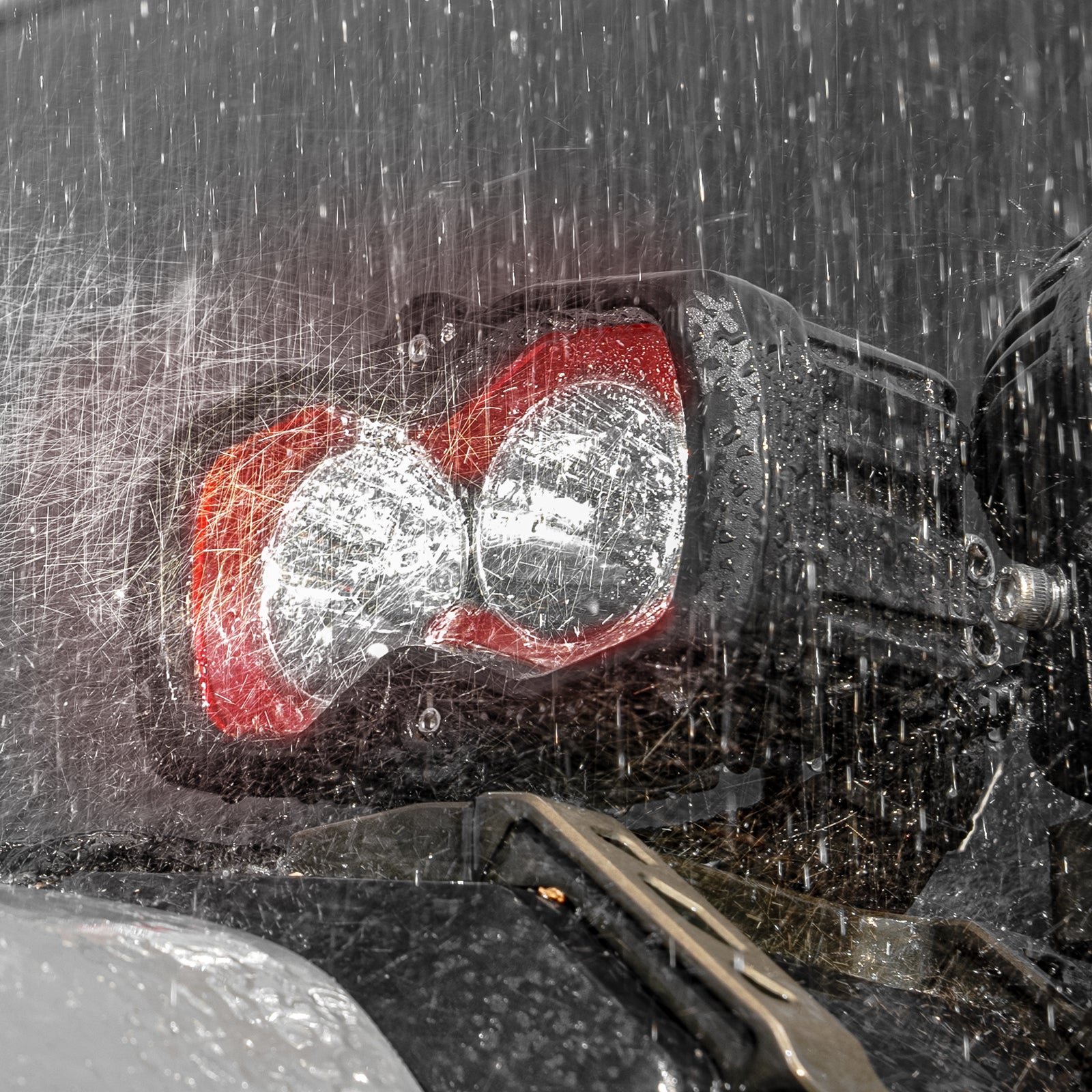 HALO SE Series 4.5-inch LED Pod Lights with Red and White DRL - NOVSIGHT