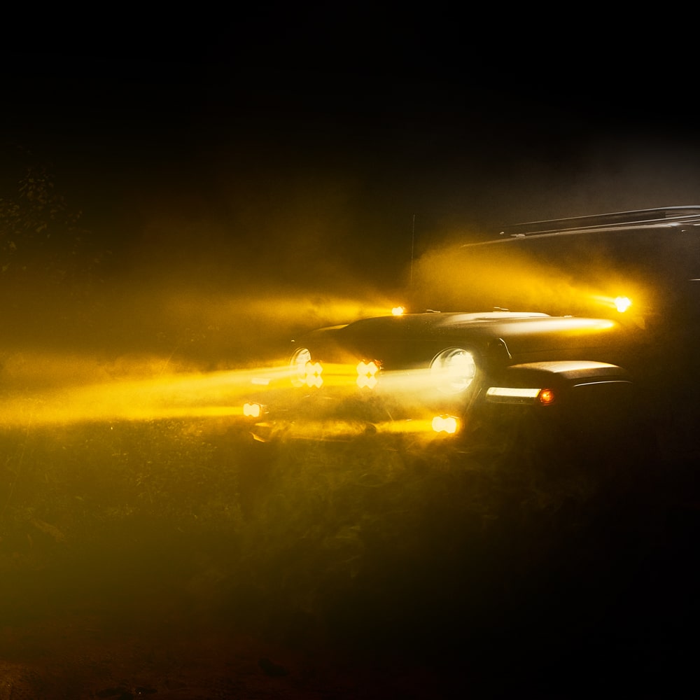 In fog, the yellow light effect of the novsight halo series spotlights